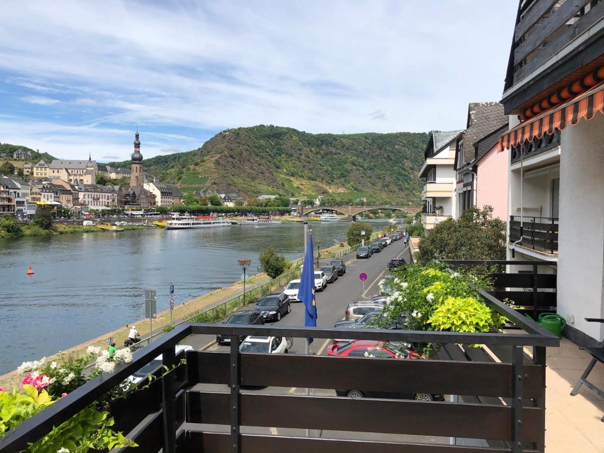 Ferienwohnungen Haus Zur Linde Cochem Ngoại thất bức ảnh