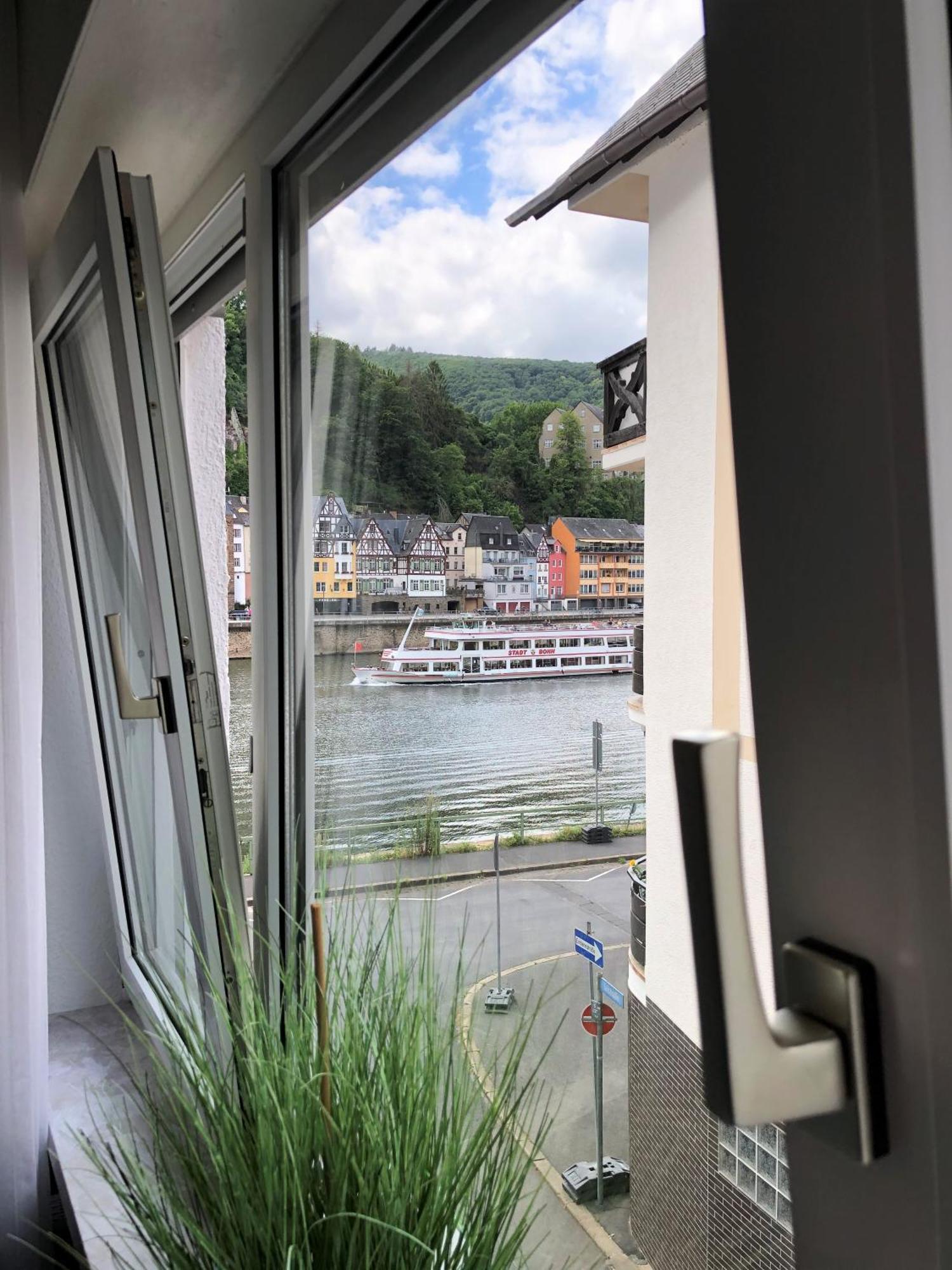 Ferienwohnungen Haus Zur Linde Cochem Phòng bức ảnh