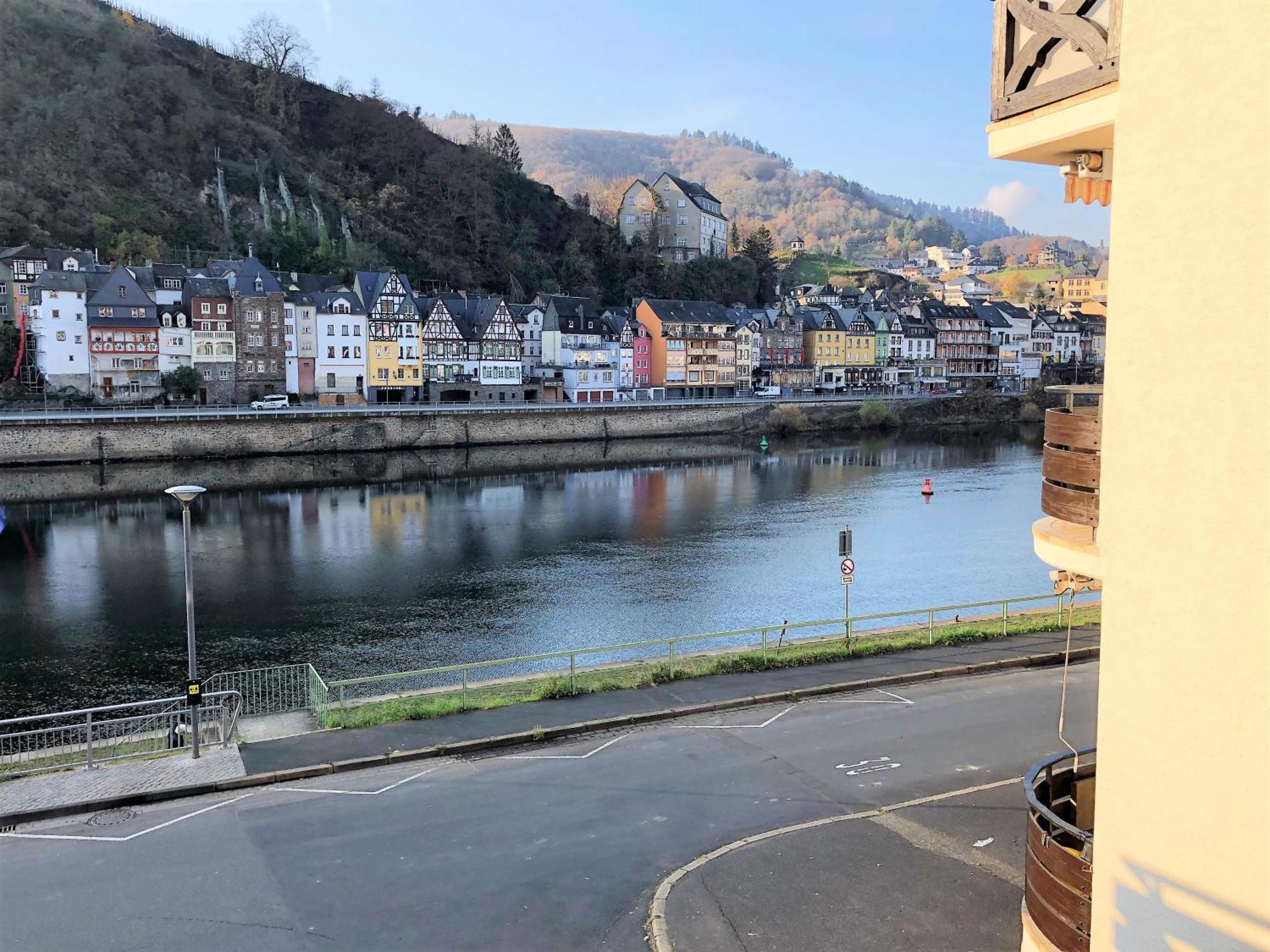 Ferienwohnungen Haus Zur Linde Cochem Phòng bức ảnh