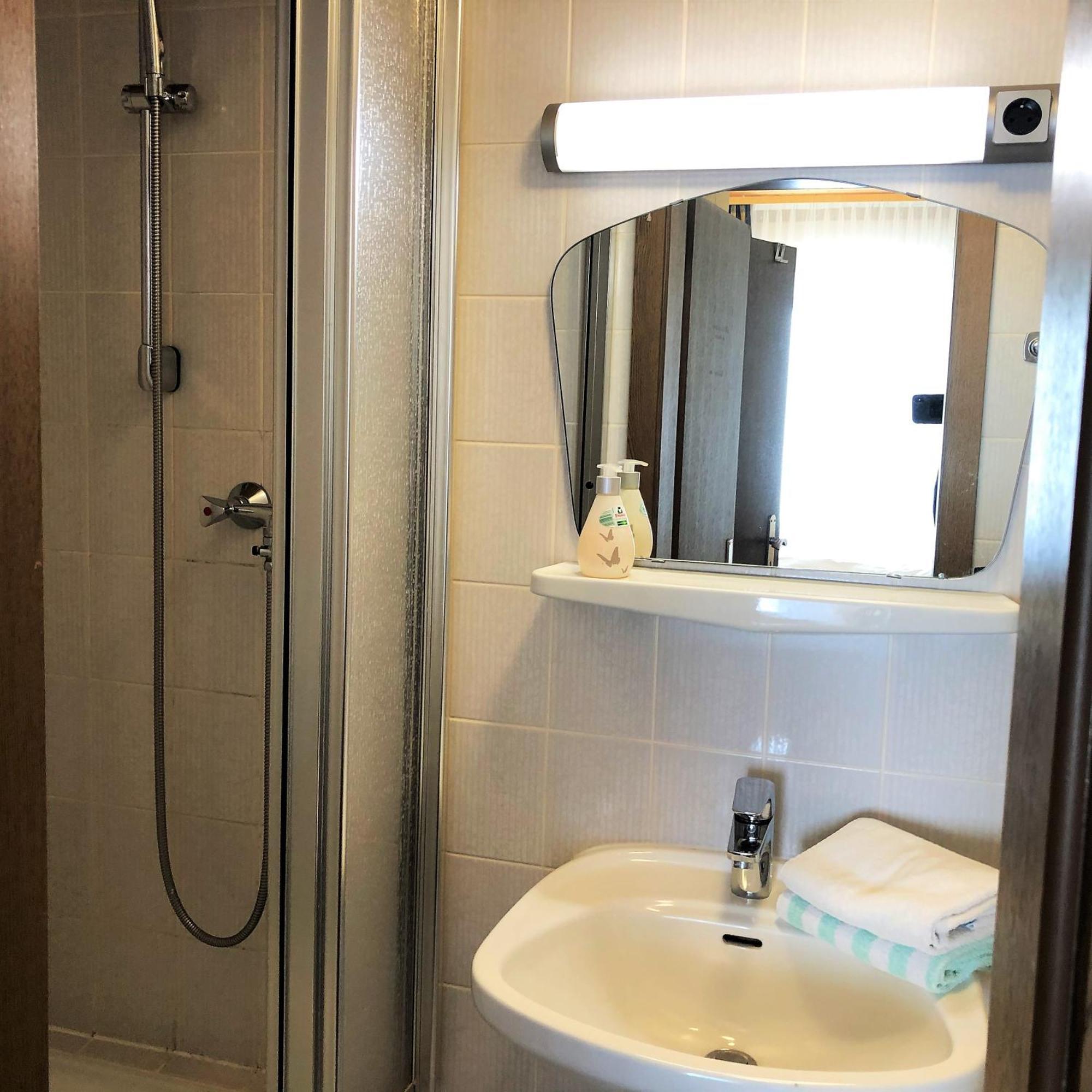 Ferienwohnungen Haus Zur Linde Cochem Phòng bức ảnh