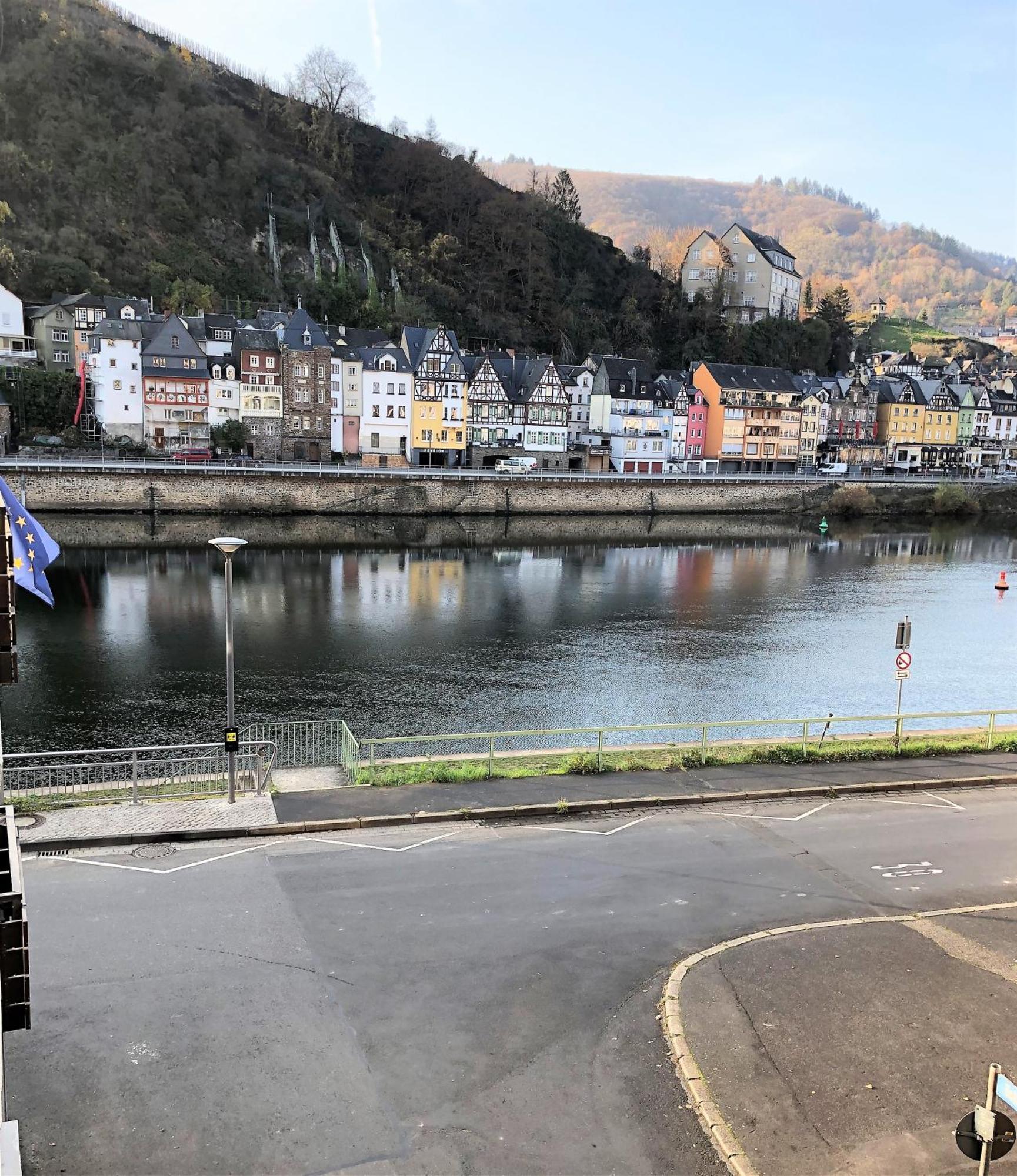 Ferienwohnungen Haus Zur Linde Cochem Phòng bức ảnh