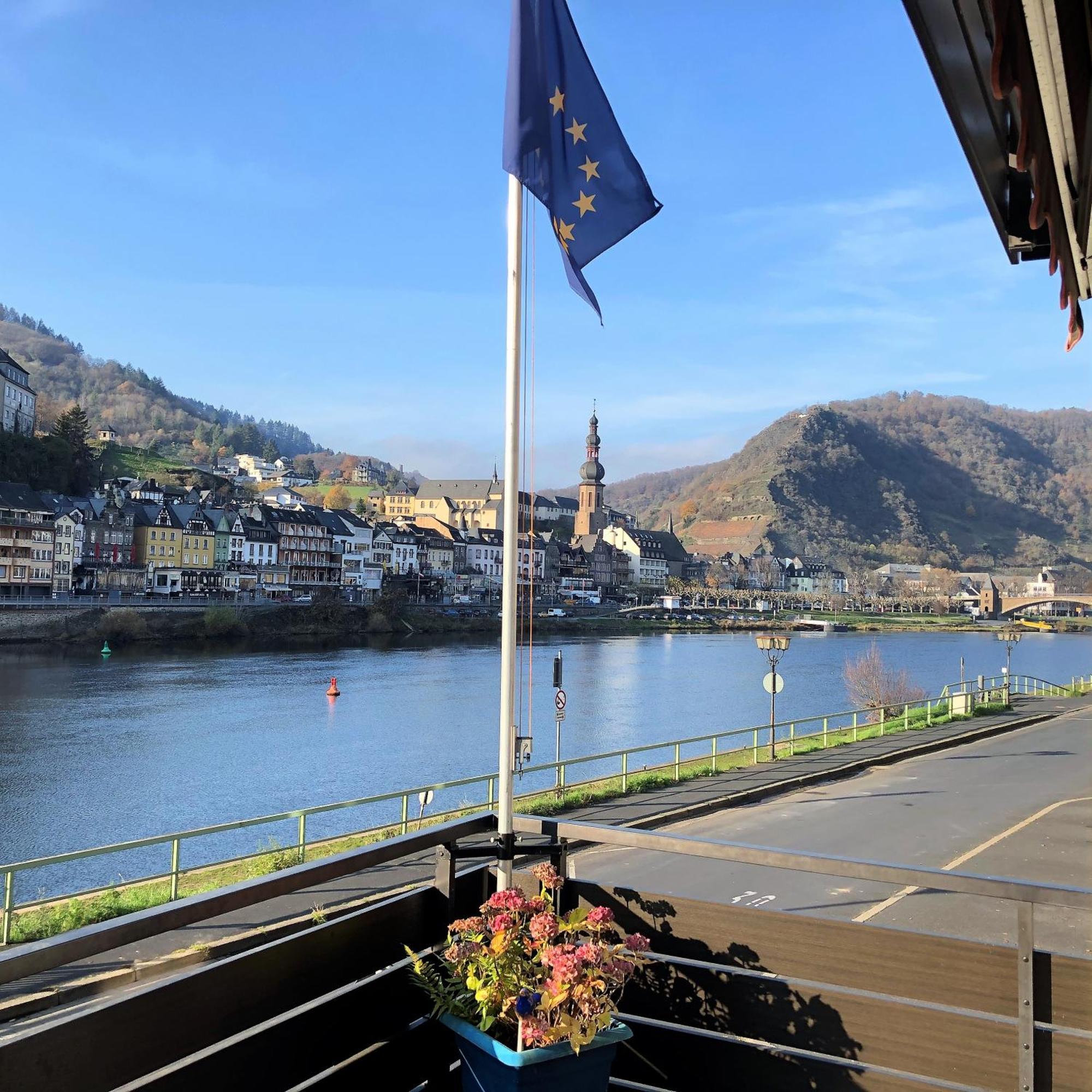 Ferienwohnungen Haus Zur Linde Cochem Phòng bức ảnh