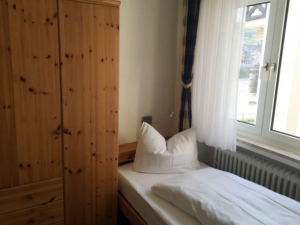 Ferienwohnungen Haus Zur Linde Cochem Ngoại thất bức ảnh
