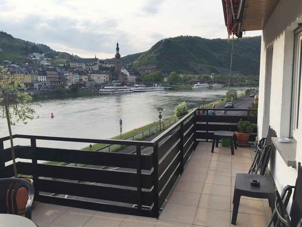Ferienwohnungen Haus Zur Linde Cochem Ngoại thất bức ảnh